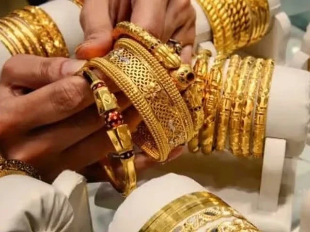 Gold per tola rises Rs5,700 for third consecutive day