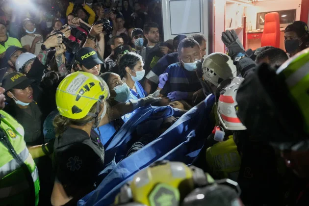 Woman pulled from rubble by Colombian rescuers two days after deadly earthquake