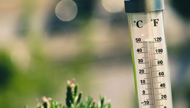 Short-term rain expected in Ukraine on Sunday, temperatures up to +33°C
