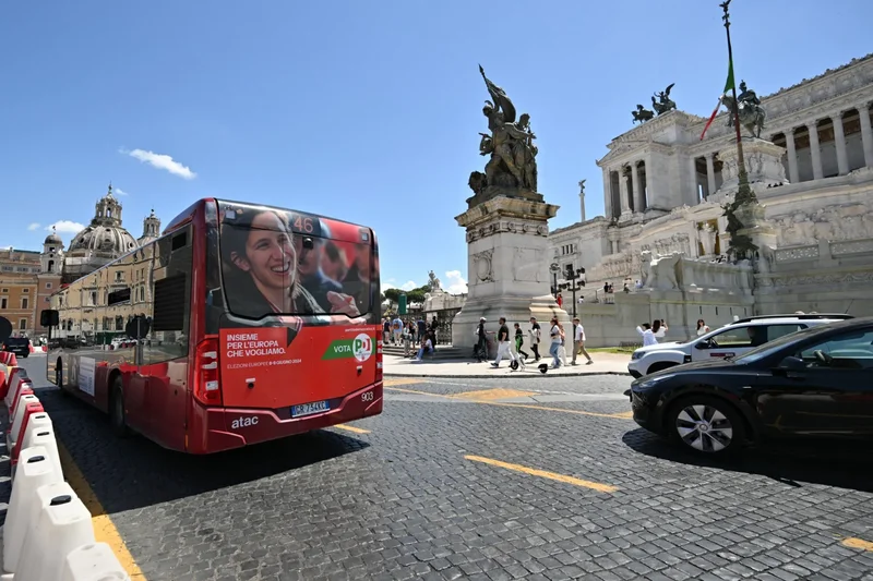Rome commuters swelter as extreme heat exposes problems on Metro C and buses