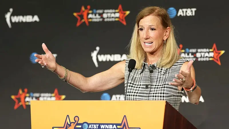 WNBA admits security in Atlanta was wrong to make fans cover shirts at Dream-Fever game