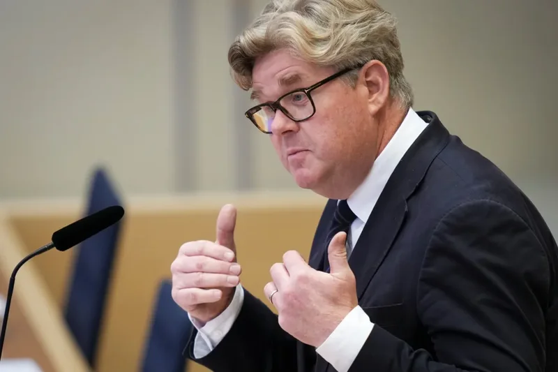Swedish government passes bill to imprison 14-year-olds, eliminate sentence discount