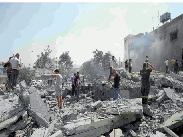Israeli air blitz kills 11 in south Lebanon
