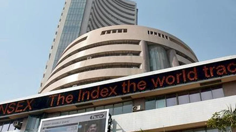 India-focused funds see moderate outflows, ETFs cushion impact