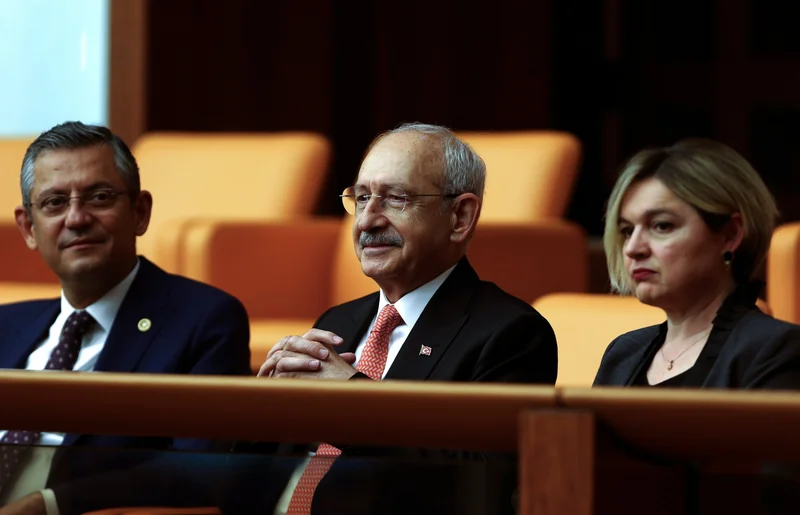 Fuss in the corner: Türkiye’s CHP, YP at odds in close quarters