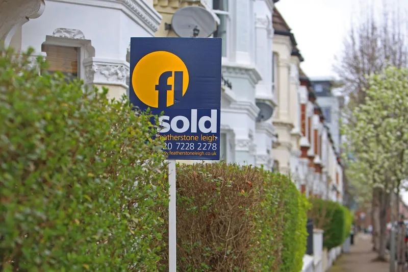 Do solar panels add value to a house? How they affect property prices