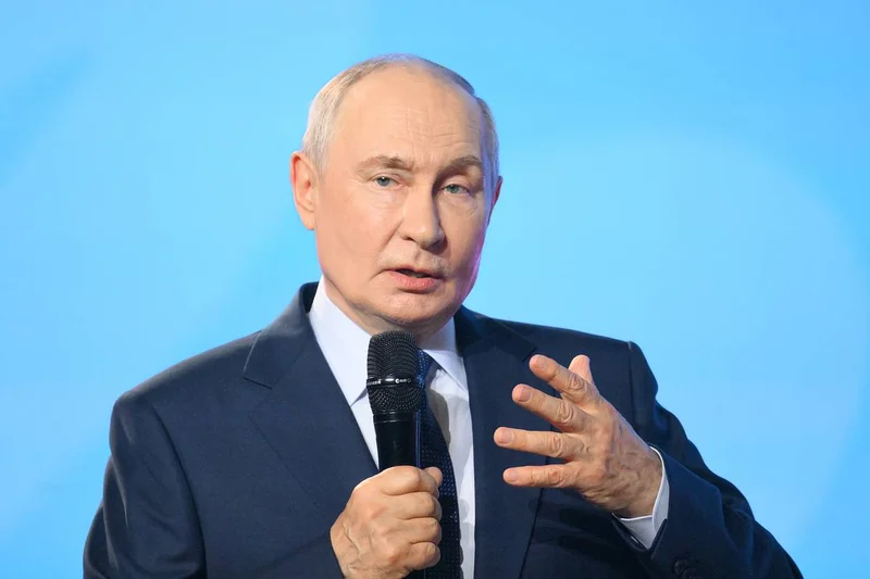 Putin arrives in Krasnoyarsk