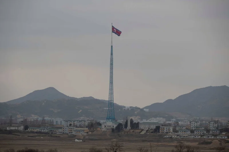 South Korea fires warning shots after North Korean soldiers crossed DMZ