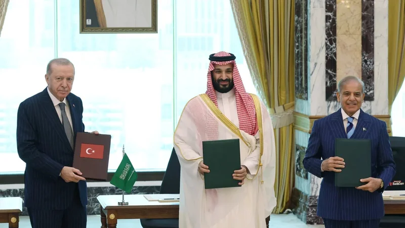 Mecca Agreement: A Muslim Nato or yet another Baghdad Pact?