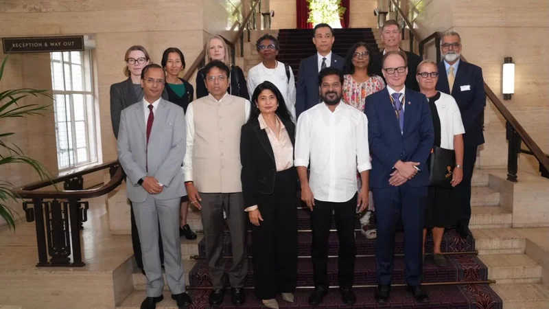 CM discusses with Cambridge and Univ of London for campuses in Hyderabad