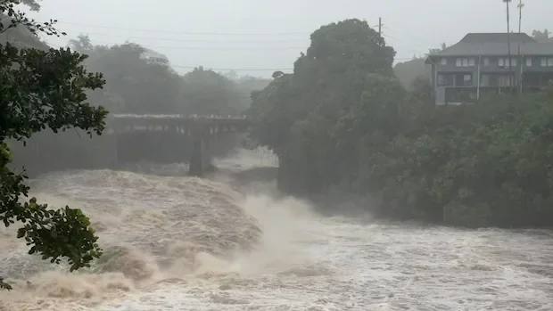 Hurricane Lala lashes Hawaii's Big Island with heavy rain, strong winds