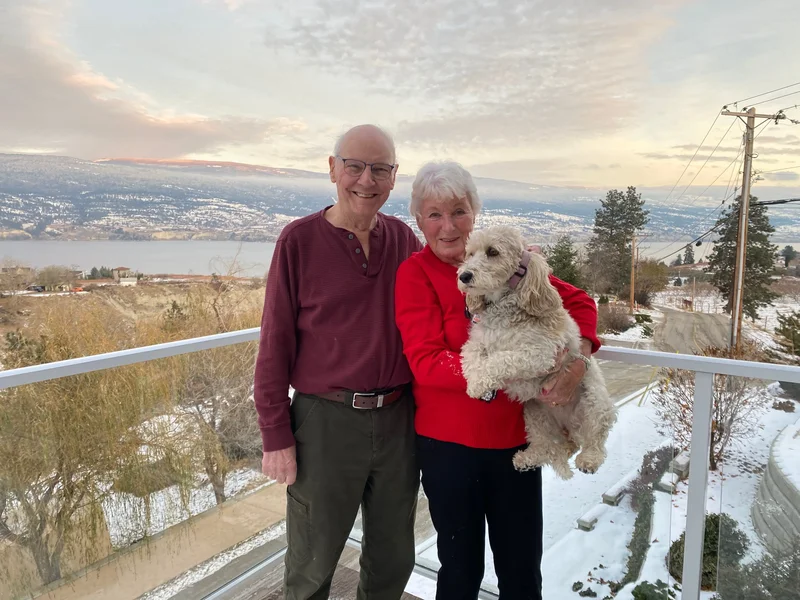 Seniors forced to flee B.C. wildfire found safe due to Apple AirTag, help from strangers