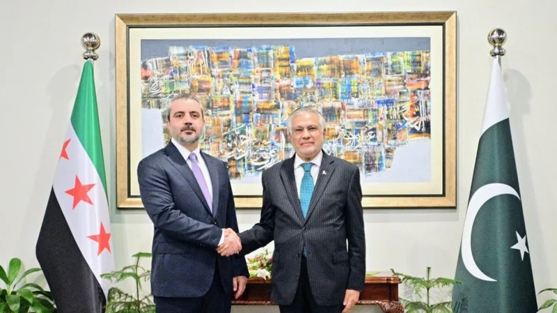Pakistan seeks stronger Syria ties as PM invites al-Sharaa