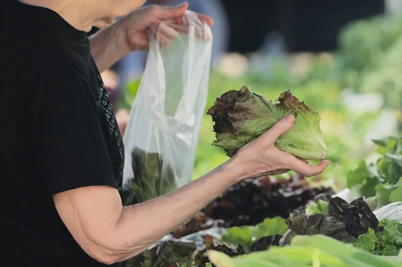 Cyclospora fears lead consumers to lose their appetite for salads