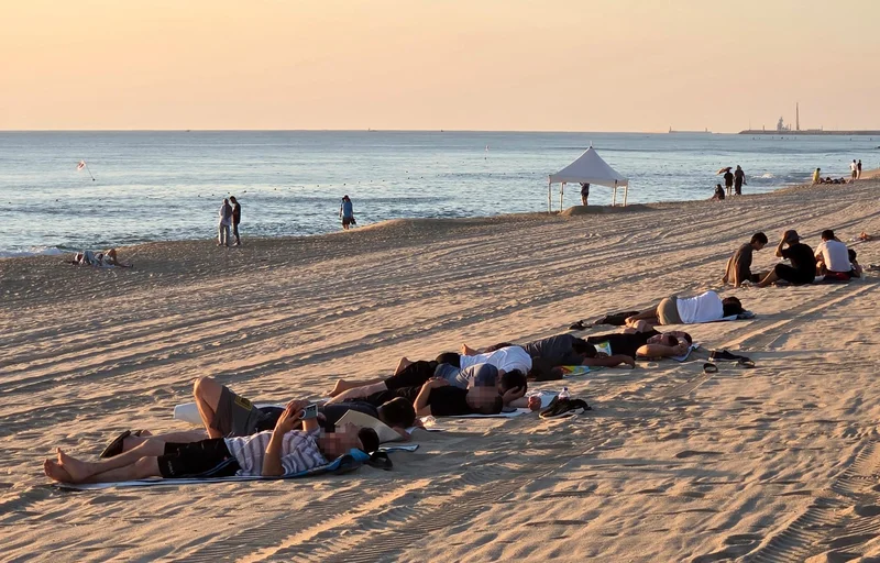 Heat wave grips Korea; temperatures to peak at 39 C