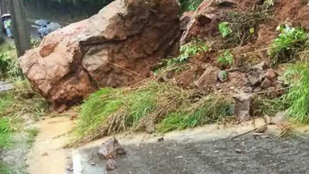 Landslides shut down key Benguet roads due to TD Luis