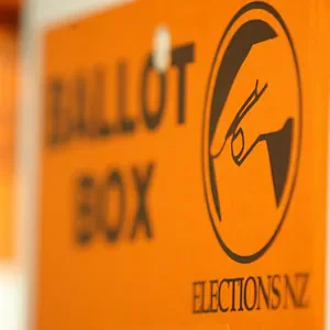 Electoral enrolment website outage ‘unacceptable’ in final days before roll-switch deadline