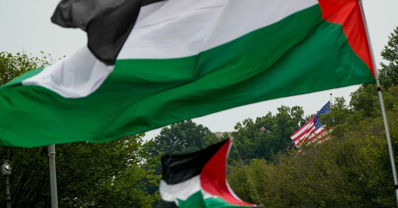 Explainer-Trump's Gaza plan hinges on Hamas disarmament, Israeli withdrawals