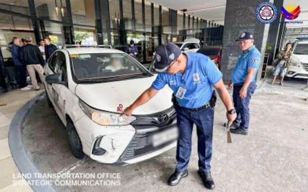 Cabbie gets lifetime driving ban for scamming foreign vlogger