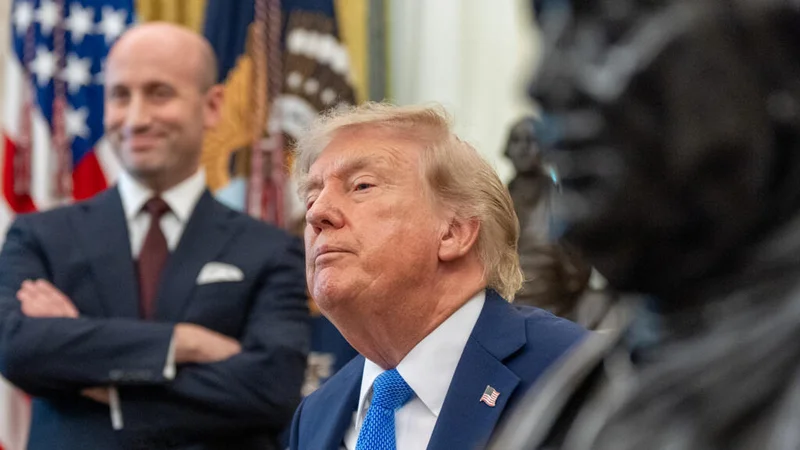 Trump signs order in new bid to curb birthright citizenship