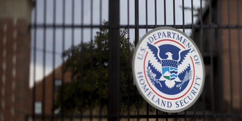 Immigrant Wants to Pay $368,000 in Fines, but Broken Payment System Won’t Let Him