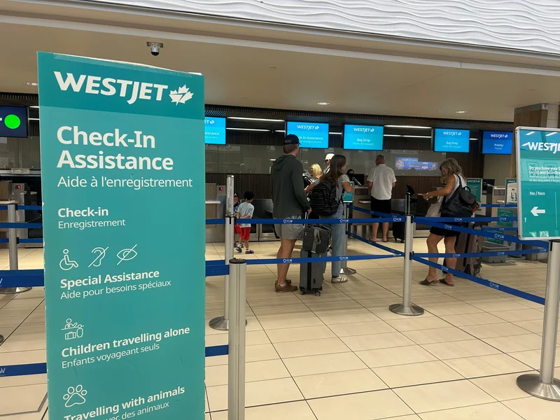 Possible WestJet strike has Kelowna travellers worried about their plans