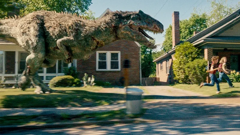 'The End of Oak Street' Review: Anne Hathaway, Ewan McGregor fight dinosaurs in surprisingly fun movie