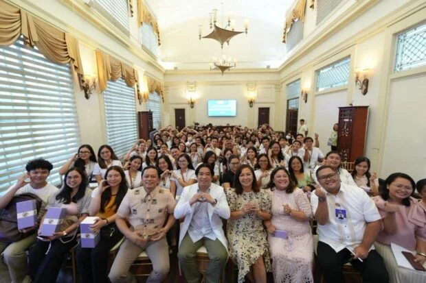 Cebu expands medical scholarship to 72 students, eyes more doctors for provincial hospitals