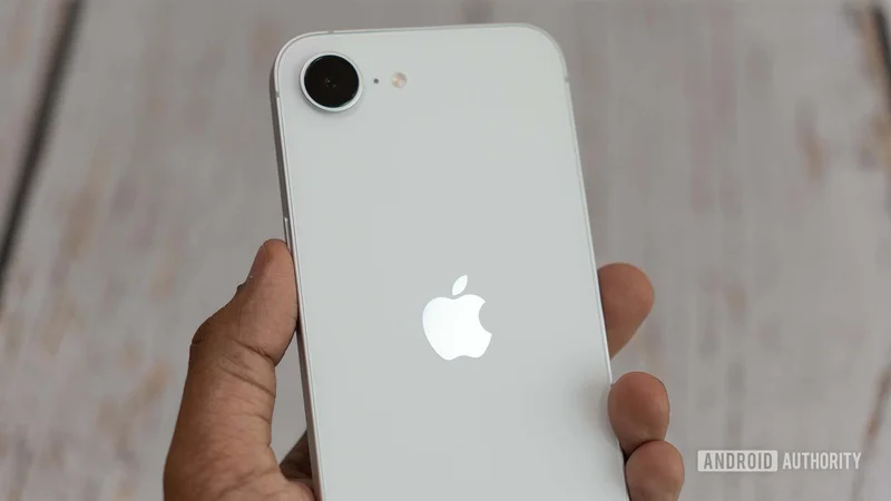 Survey shows a slim minority would consider renting their next Android phone