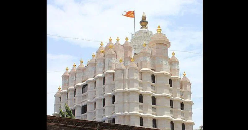 Maharashtra CM orders probe into alleged donation thefts at Mumbai’s Siddhivinayak temple