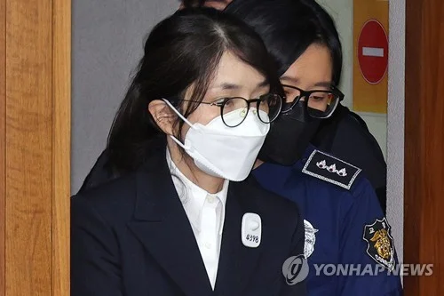 Ex-first lady, PPP lawmaker indicted in presidential residence relocation case
