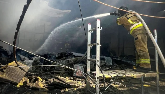 Rescuers extinguish fire in Kyiv region's Brovary district after Russian attack