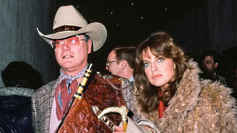 'Dallas' star Linda Gray reveals the bizarre way Larry Hagman avoided kissing scenes
