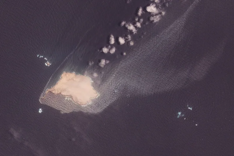 Oil leak spreads from a sanctioned tanker grounded off Oman, images show