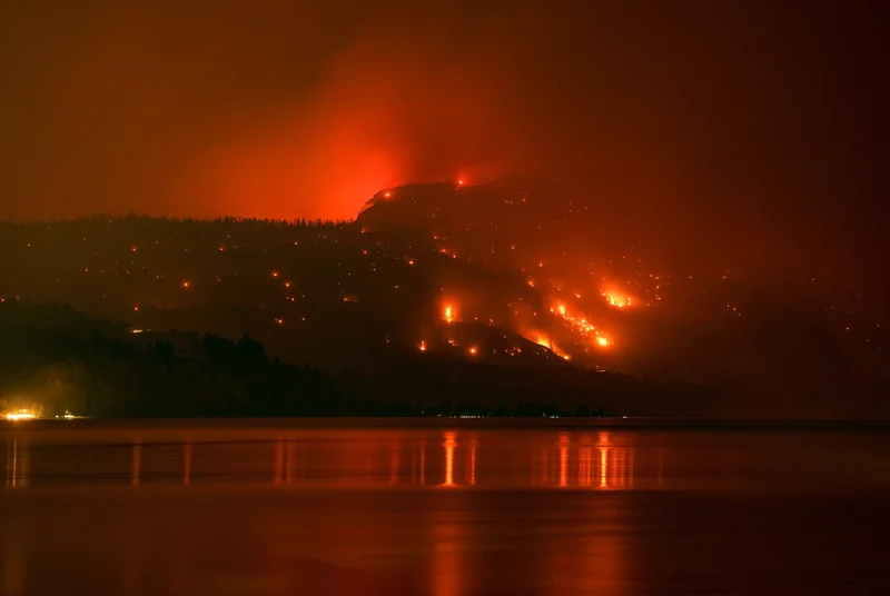 Morning Update: Thousands flee B.C. wildfire