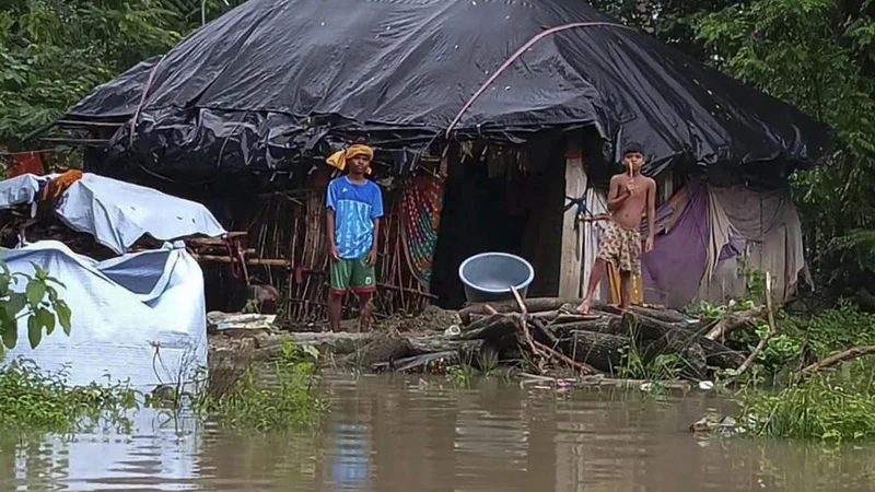 Heavy rain lashes Odisha, IMD issues ‘red warning’ for entire State
