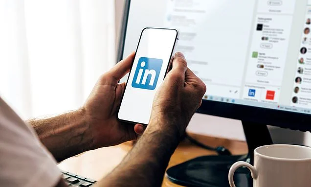 How to spot a narcissist on LinkedIn, according to scientists