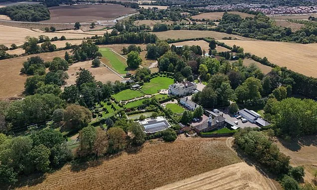 How does Sir Rod's grass stay so green? Stewart's mini golf course is an oasis during record-breaking drought
