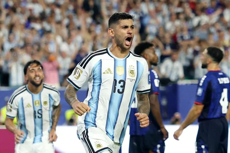 Transfer news LIVE: Cristian Romero eyes Arsenal switch, Liverpool want Barcola, Man Utd target defender