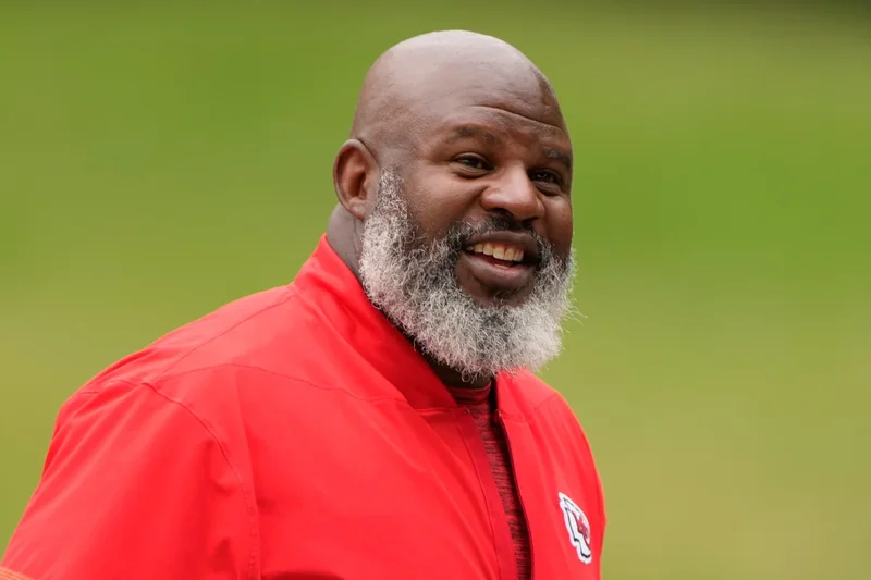 Chiefs coach Eric Bieniemy gives update on his wife’s recovery from shooting at their Virginia home