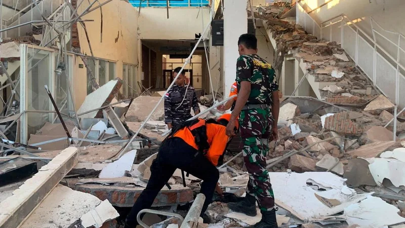 Magnitude 6.0 earthquake strikes Minahassa Peninsula; third to strike Indonesia