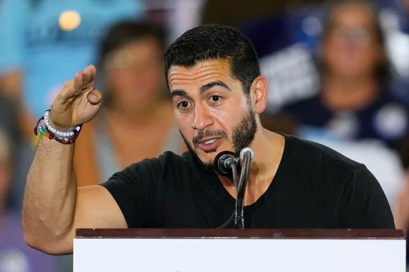 Senate candidate Abdul El-Sayed says he got advice from Barack Obama and had a ‘really warm and inspiring’ conversation