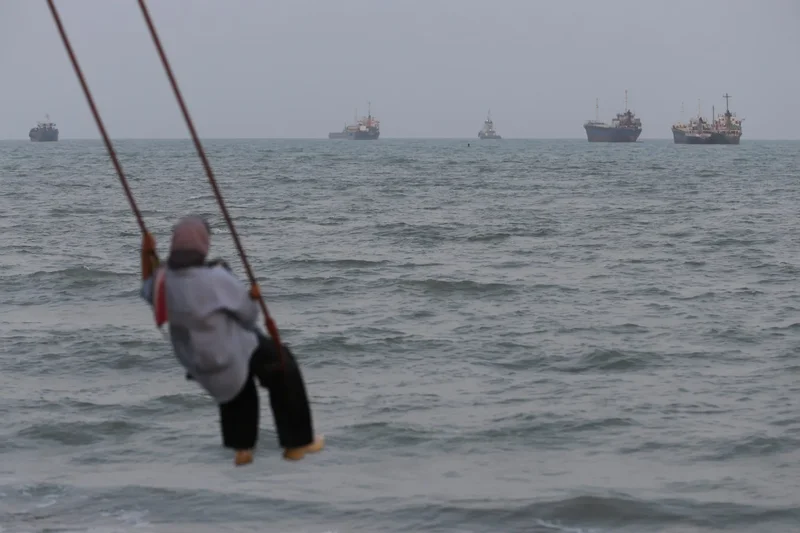 Iran wants a mafia-style ‘protection’ toll on the Strait of Hormuz, but the eye-popping $20 billion per year haul is a pipe dream