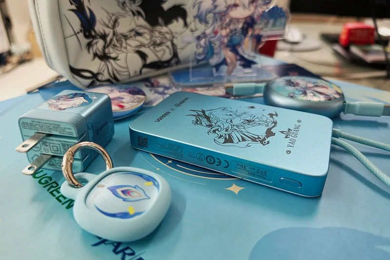 Ugreen’s Honkai Star Rail power bank set brings gaming flair to Bangkok’s daily commute