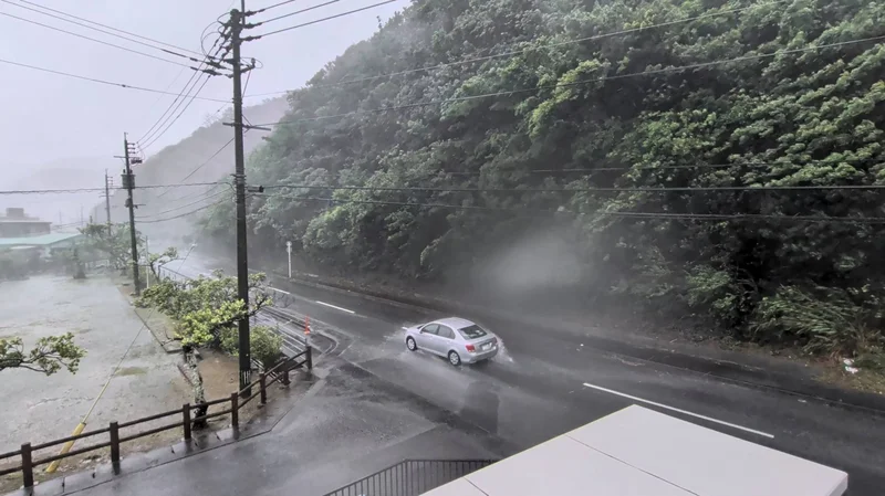 Typhoon Dolphin hits Okinawa, with China shutting ports ahead of landfall