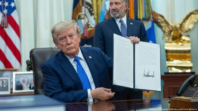 Trump signs new orders restricting birthright citizenship