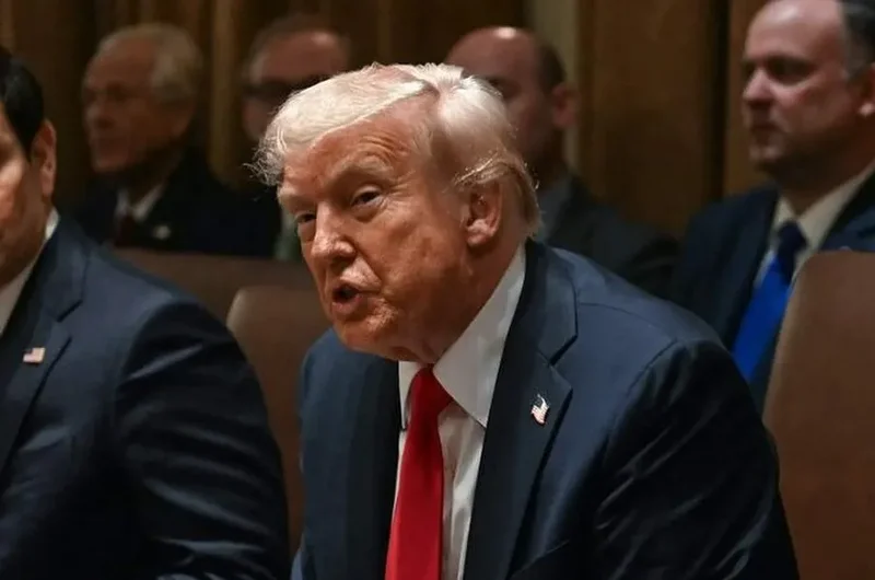 Trump threatens to make Strait of Hormuz US territory