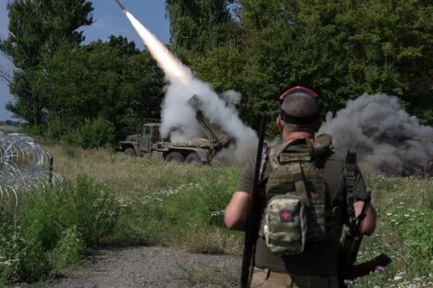 Blasts heard in Kyiv during air raid alert -- AFP