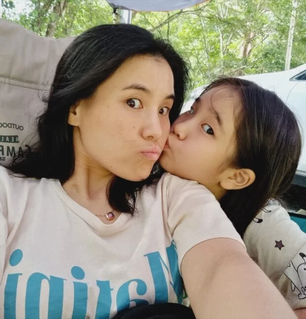Mother keeps promise to late daughter via hair donation