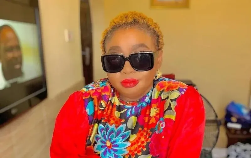 Juju singer, St Janet, is dead